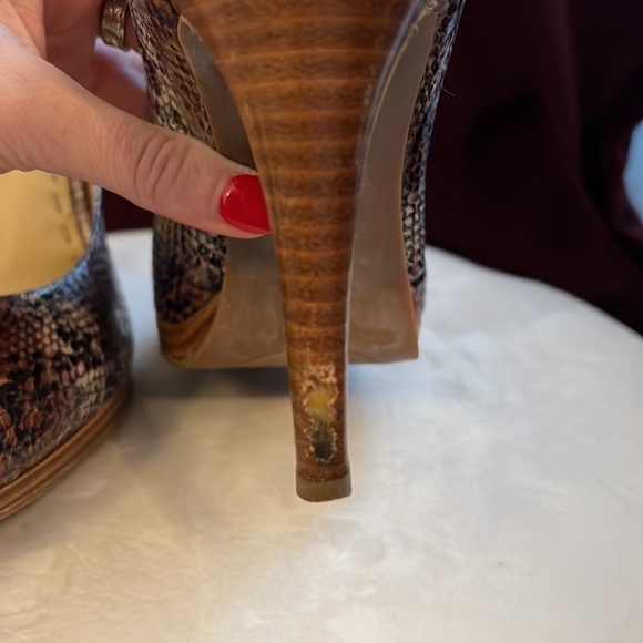 Nine West Snakeskin Platform Pump Size 7.5 - Picture 7 of 7